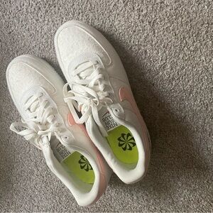 Nike Women's Air Force 1’s Low Sun Club